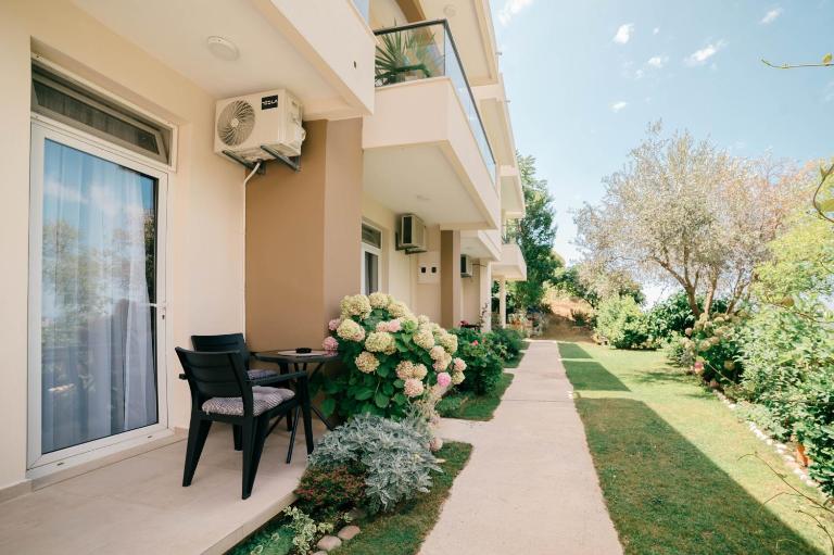 Solea Apartments - Bed and Breakfast Ulcinj