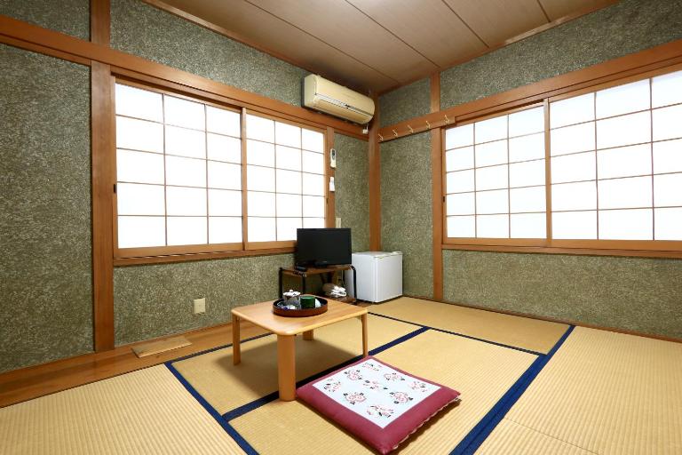 明山荘 - B&B Higashiyuki