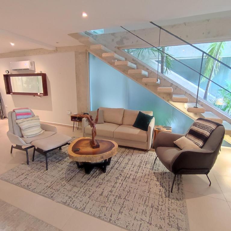 Casa Joya - Luxury 3 Bed 4 Bath Home with View - Puntarena - B&B Puerto Morelos