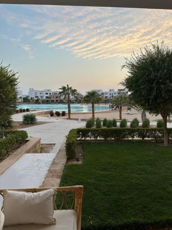 Ground Modern Apartment - B&B Hurgada