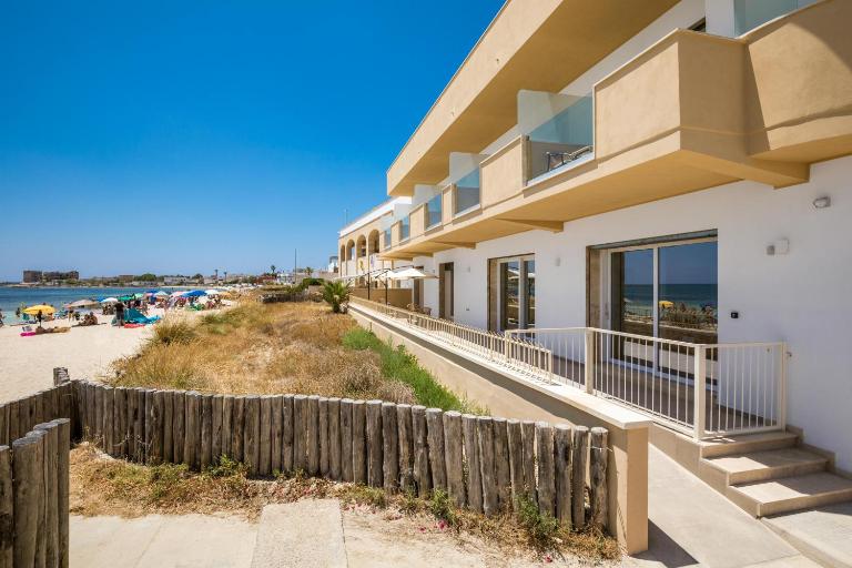 Nella Suites Rooms - B&B Torre Lapillo