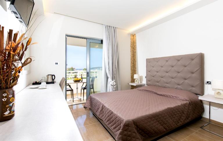 Casa Blue Sarantis - B&B Faliraki