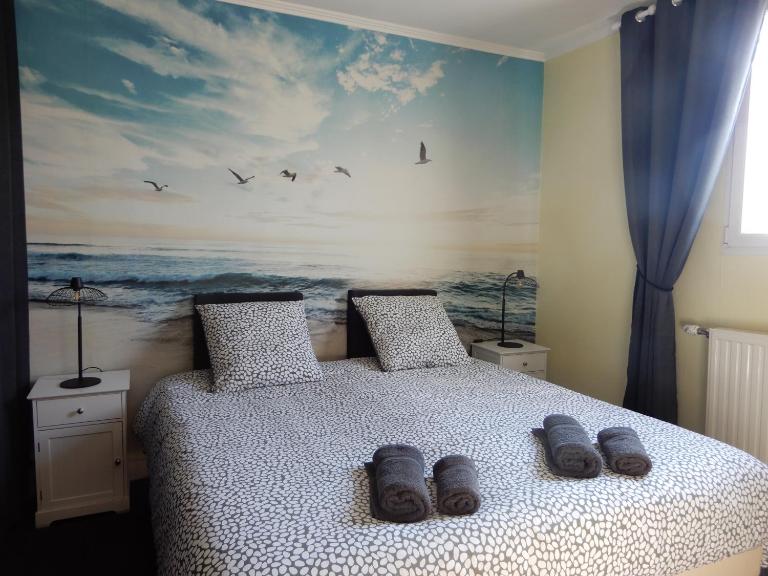 CAPRICES ENSOLEILLES 1 a 4 personnes 300 m plage avec vue 2 chambres petit dejeuner en option - Chambres d'hôtes Mers-les-Bains