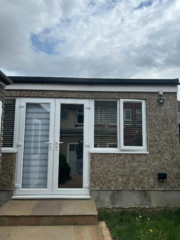 Cozy 1 bedroom, Private Entrance! - Chambres d'hôtes Gravesend
