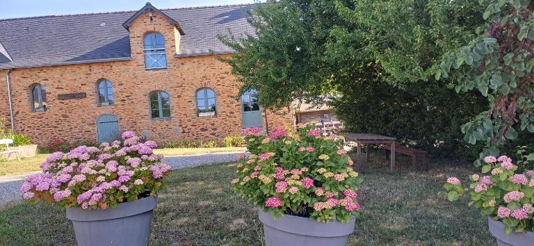 Logis de la Provosterie - CYCLAMEN - B&B Ahuillé