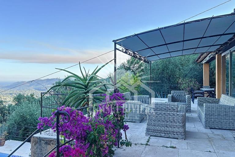 LES OLIVIERS Villa for 6 By Sunset - Chambres d'hôtes Grasse