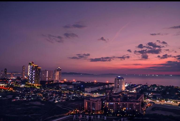 The Empire Tower - Chambres d'hôtes Jomtien