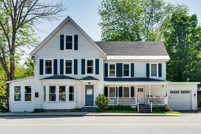 Walkable North Woodstock Home on Main Street! - B&B North Woodstock