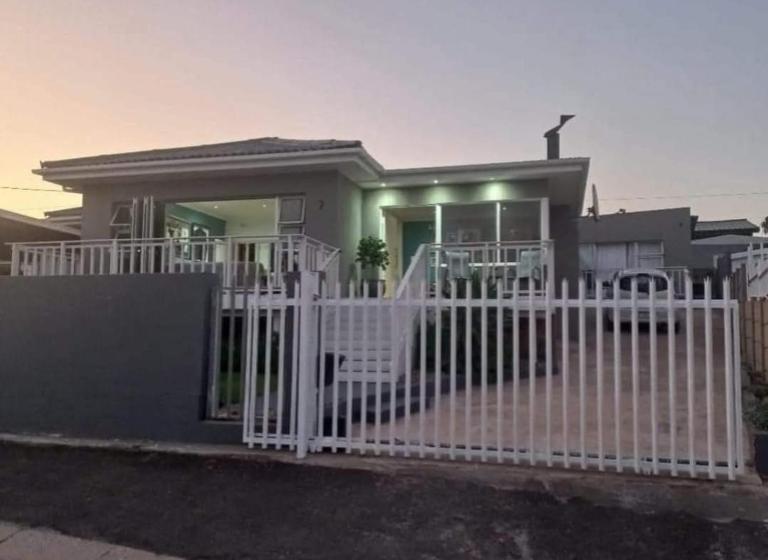 7 Diaz Street Da Nova Mosselbay Selfcatering - B&B Mossel Bay