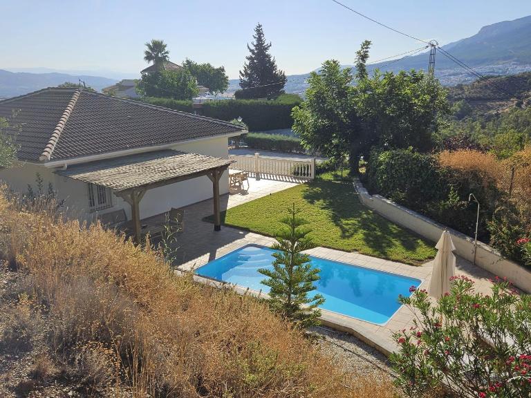 Wellbeing Farm with heated pool, hottub, sauna and gym - B&B Coín