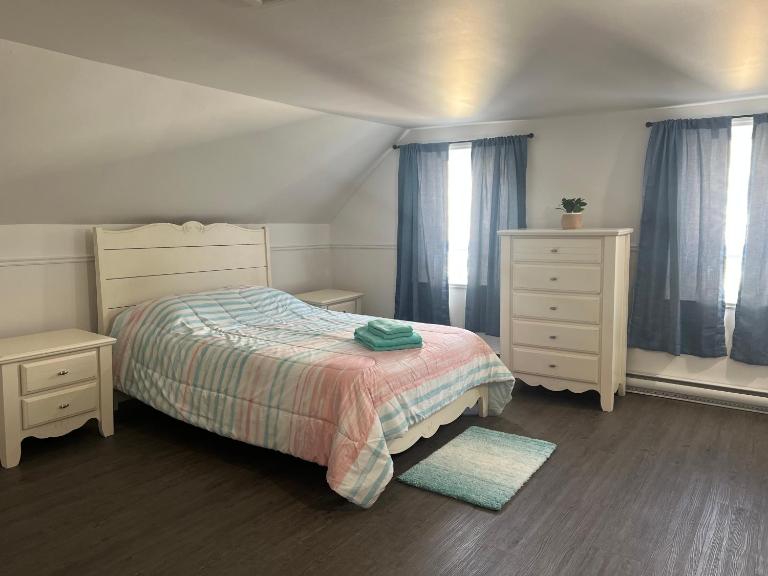 Large room in private home - Bed and Breakfast Rimouski