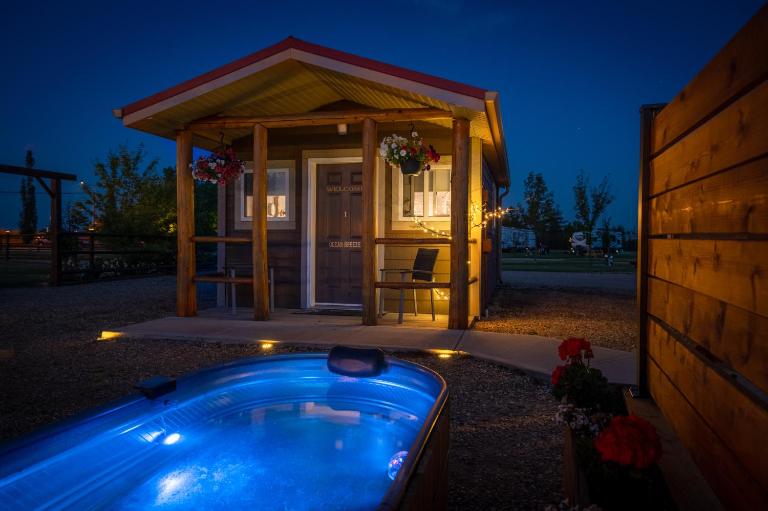 Prairie Junction Rustic Cabins Stettler - Chambres d'hôtes Stettler