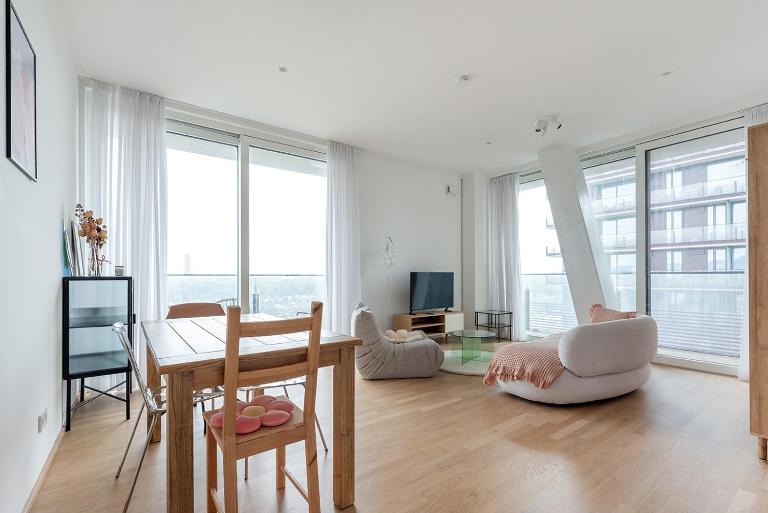 Hoch hinaus - Pool am Dach, Rundum Balkon mit Traumaussicht - Chambres d'hôtes Vienne