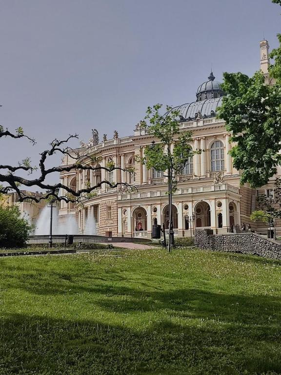 Квартира біля Оперного Театру - Ferienwohnung Odessa