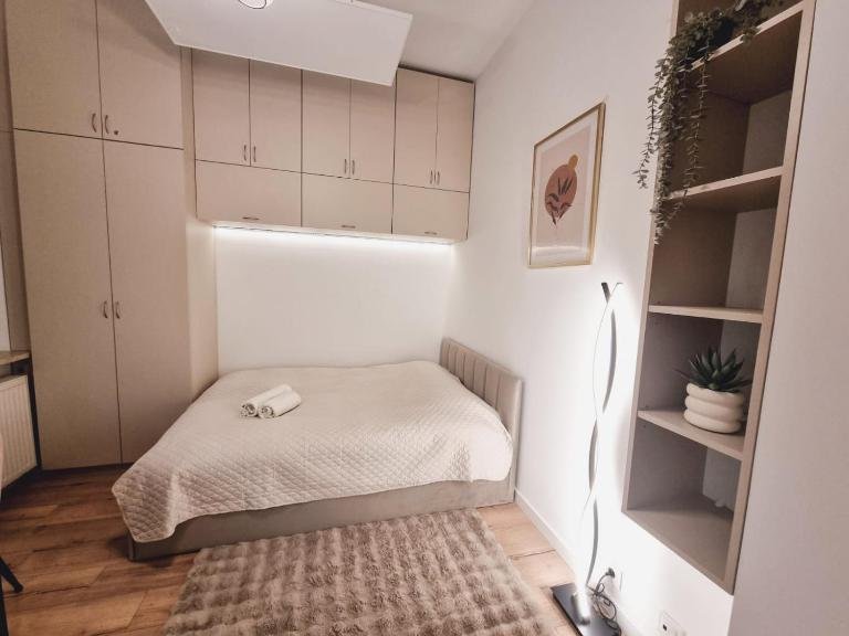 Central Park Krochmalna Atelier, Rondo ONZ Metro - B&B Varsavia