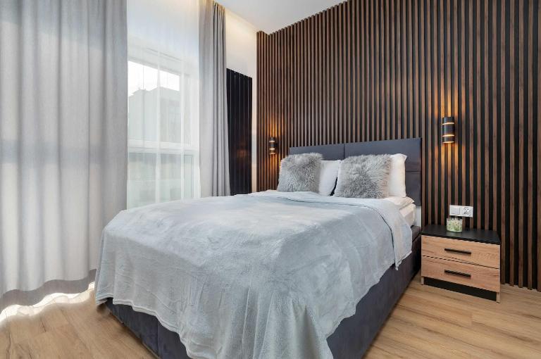 Air-Conditioned Apartment in Rzeszów with Parking by Noclegi Renters - Ferienwohnung Rzeszów