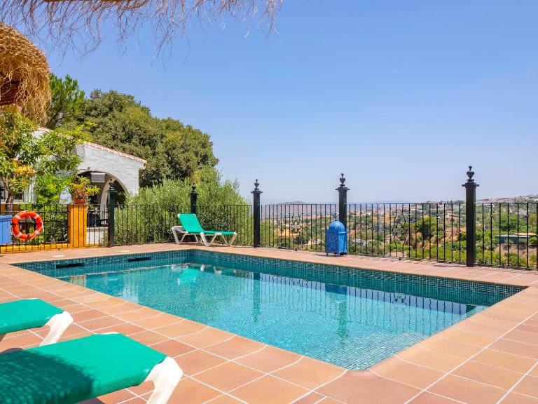 Tu Villa Rural Almendro 3 Dormitorios Piscina privada - B&B Alhaurín el Grande