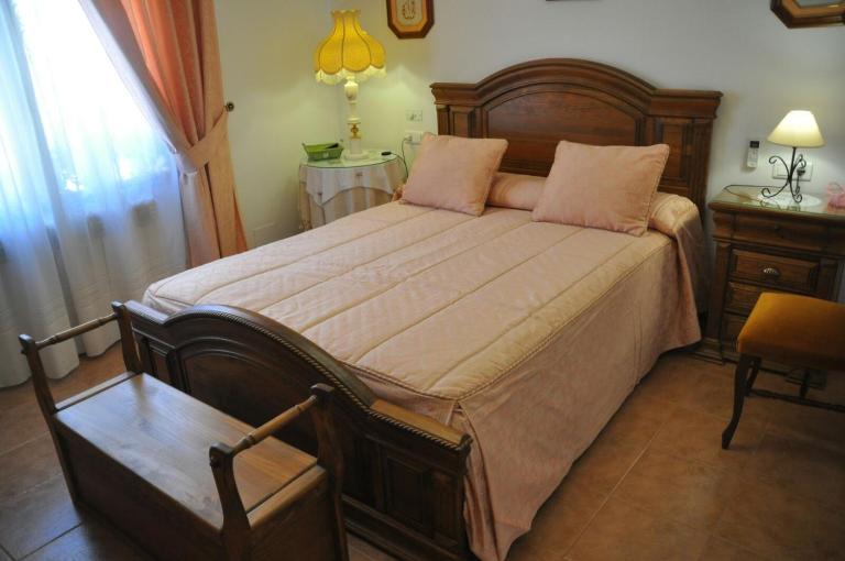 Casa Rural Los Galanes - B&B Infantes