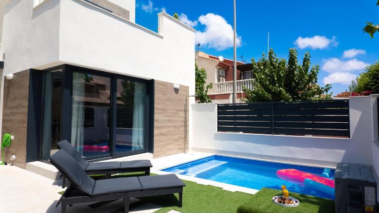 Villa de la Luna - Ferienwohnung Los Alcázares