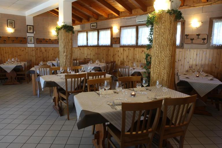 Hotel Agriturismo Al Luogo Del Giulio - Chambres d'hôtes Maniago