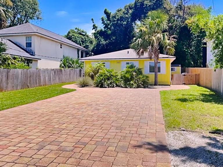 Sun Kissed Cottage - Bed and Breakfast Saint Augustine