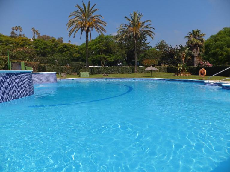 Apartamento Bahia Dorada - Ferienwohnung Estepona