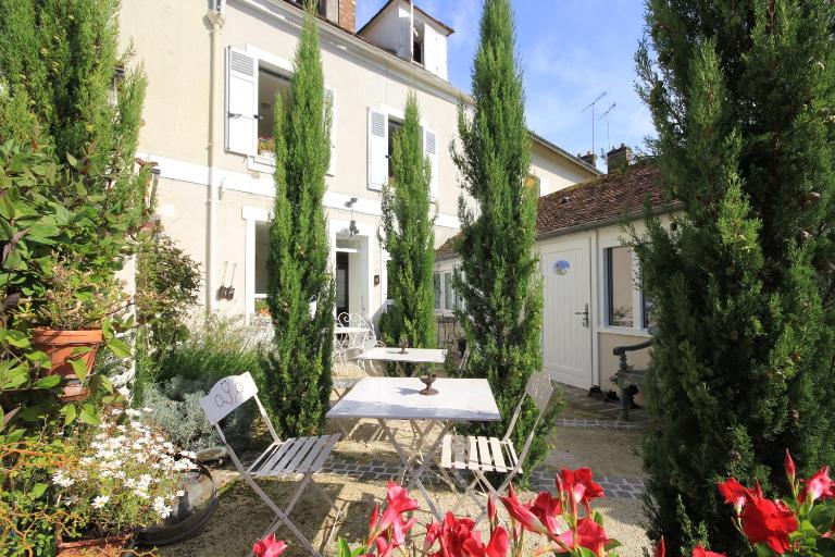 Le Logis de la Voulzie - Chambres d'hôtes Provins