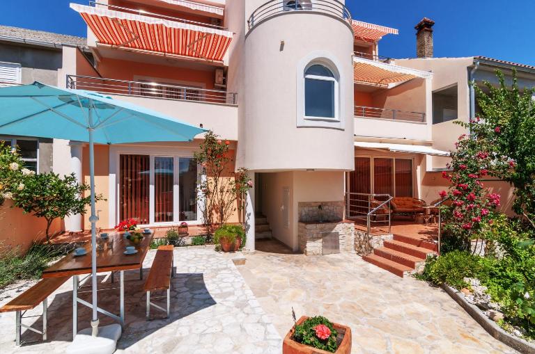 Apartments Jadranka - B&B Privlaka