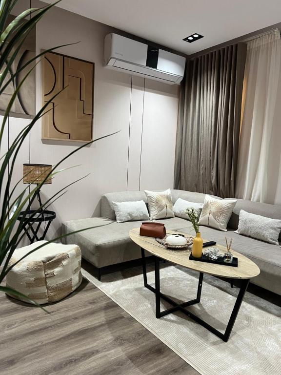 شقة 3 البوليفارد بغرفة وصالة - B&B Riyad