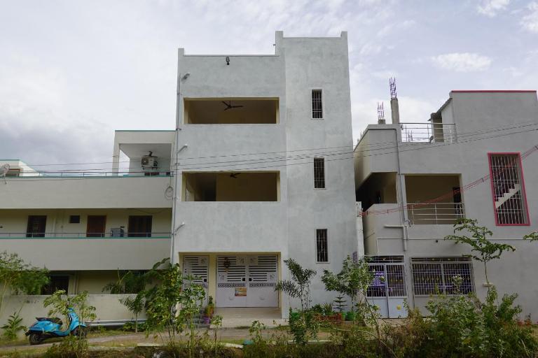 Sivan Paadham Nilayam Guest House - B&B Tiruvannamalai