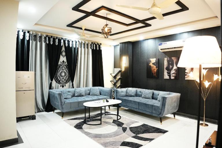 Perfect Place for Family in Lahore - B&B Lahore