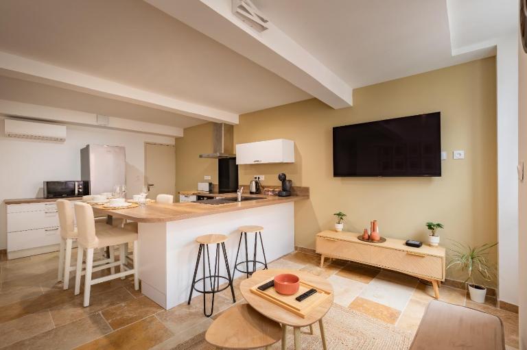 Plein centre - Climatisé - proche cité médiévale - B&B Carcasona