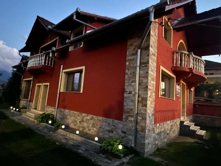 Serena House - Chambres d'hôtes Cârţişoara