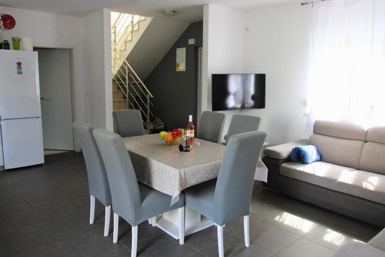 Holiday house " Lada " - B&B Vrsi