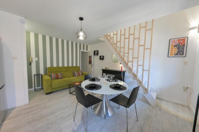 Le Rétro - Hyper Centre - Balcon et terrasse - B&B Tarbes