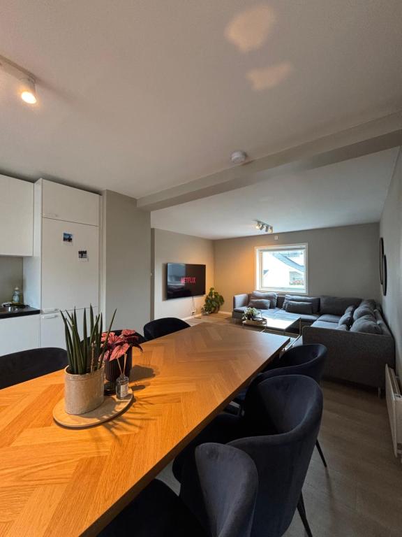 Modern and central 2-bedroom apartment - B&B Brønnøysund
