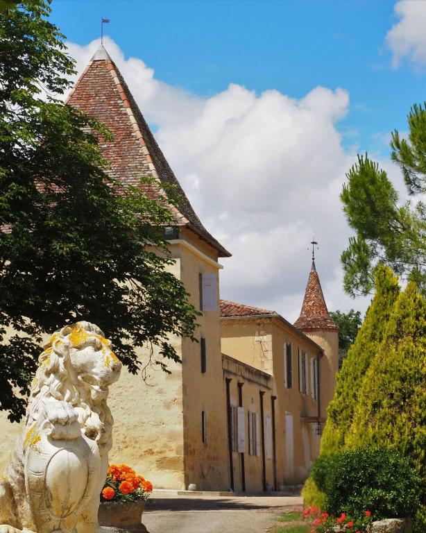 Domaine du Château Larroque - Chambres d'hôtes Sainte-Christie