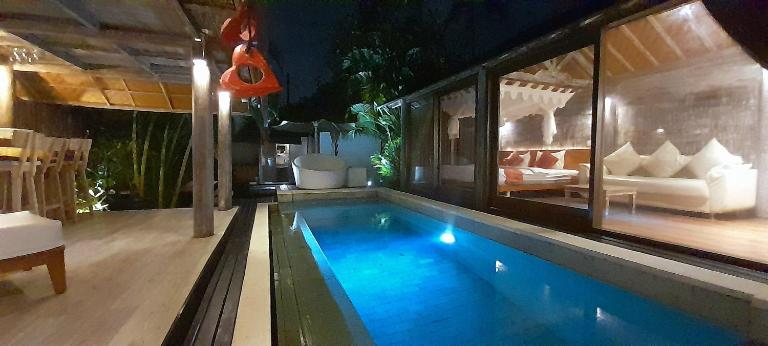 Private Vacation Rentals Pool Villa, 4Bedrooms, 4Bathroom, with Free Airport Pick - Ferienwohnung Denpasar