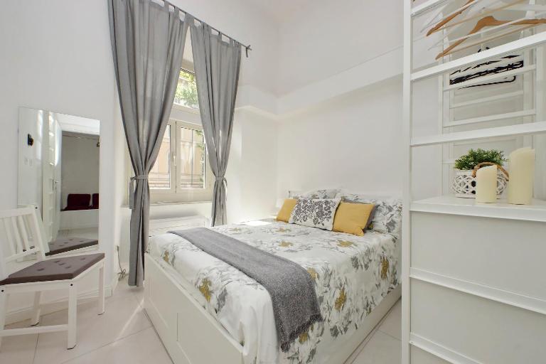 Castro Pretorio Sweet Home - B&B Roma