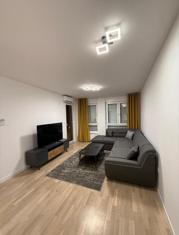 Luxury Apartment Tuzla Stupine - Ferienwohnung Ši Selo