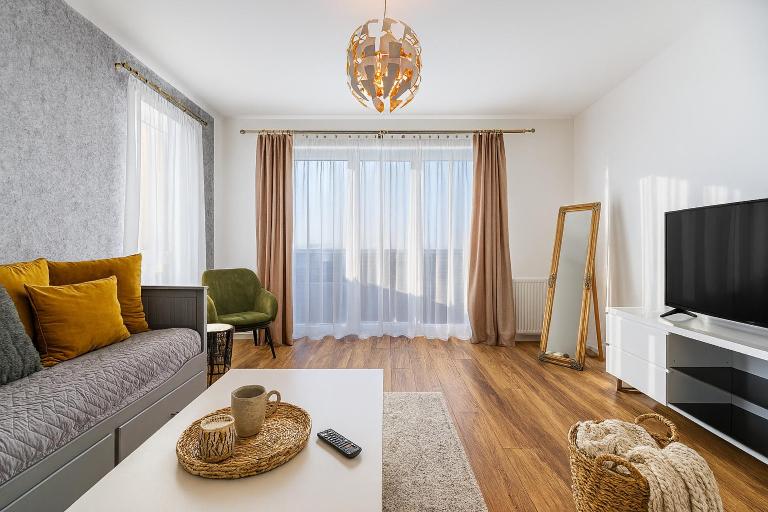 KOA - Sunlight Apartment - B&B Braşov