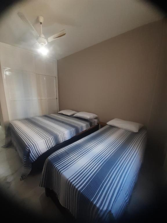 Castanheiras,perto de tudo,Internet,cadeiras,cooler e guarda sol - B&B Guarapari