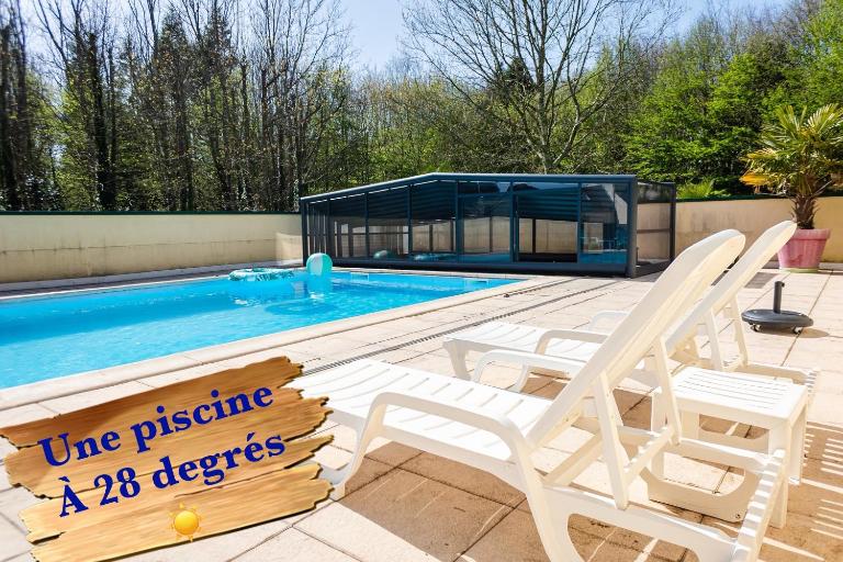 Gîte Bihan 4P piscine ou jacuzzi - B&B Saint-Évarzec