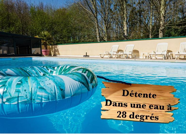 Gîte Arvor 6P, piscine ou jacuzzi - B&B Saint-Évarzec