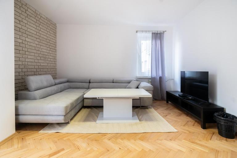 Sowińskiego Lakeside Calm Apartment by BookingHost - Chambres d'hôtes Katowice