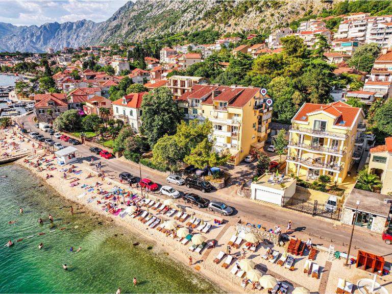 Barona Seaview Penthouse Kotor Bay - B&B Cattaro