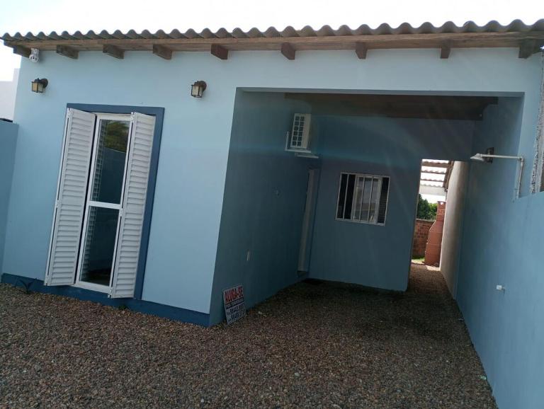 Casa grande a 1 quadra da praia - Chambres d'hôtes São Lourenço do Sul