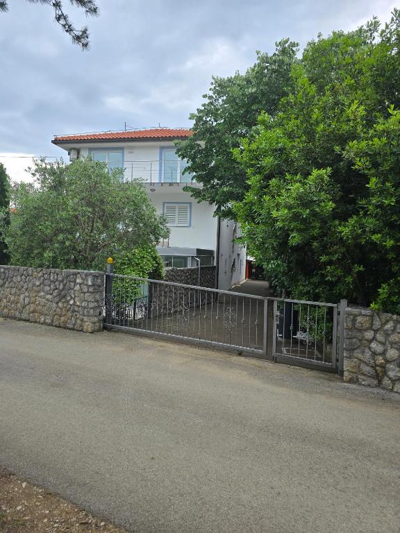 Apartmani Zec - B&B Šilo
