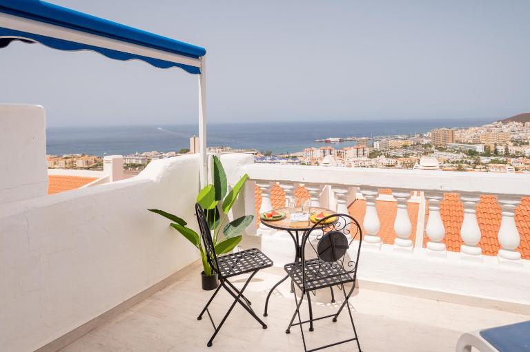 Sunset view, Los Cristianos - Port Royale - Bed and Breakfast Los Cristianos