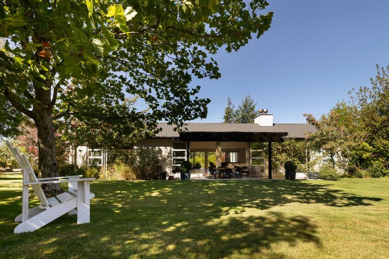 Arrowtown Home near Golf, Biking & Walking Trails - Bed and Breakfast Arrowtown